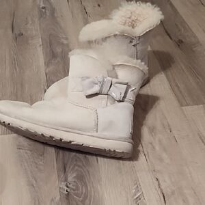 UGG Cream Fur-Lined Boots with Sparkle Logo